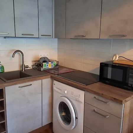 Les Pieds Dans L Eau *